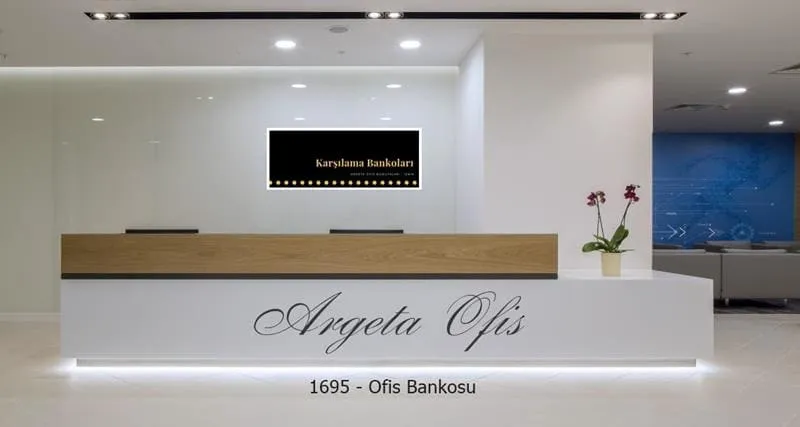 1694 Güzellik Salonu Bankoları - Beyaz ve Safir Meşe renklerindedir. 1694 Güzellik Salonu Bankoları